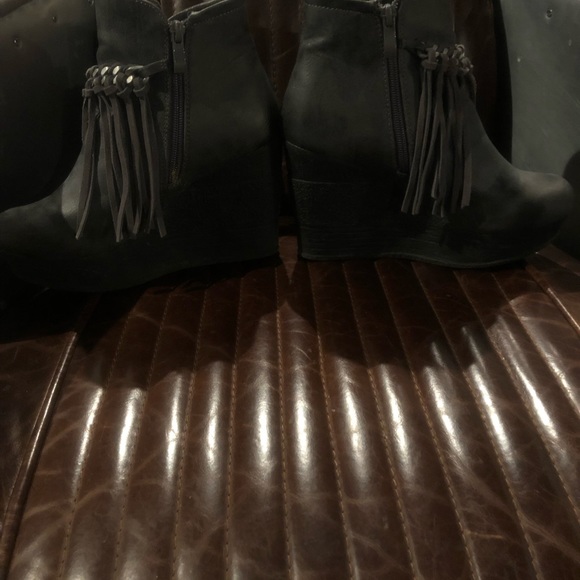 Gray wedges with fringe leather size 8 - Picture 7 of 8